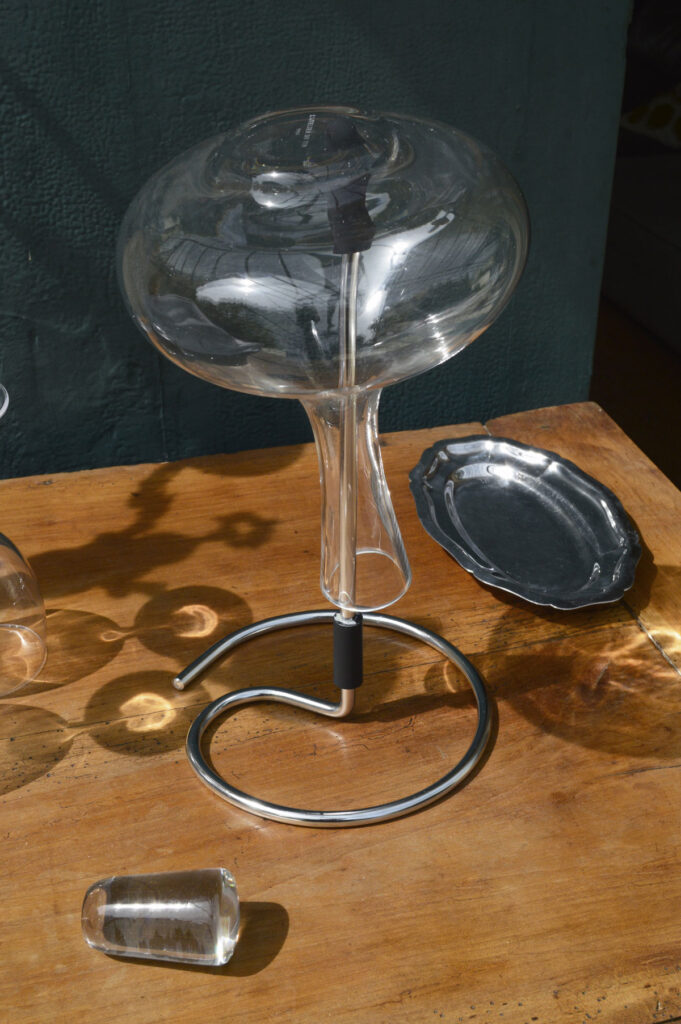 L'égouttoir à carafes à vin de L'Atelier du Vin