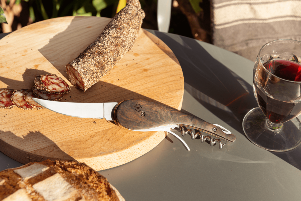 tire bouchon sommelier avec couteau