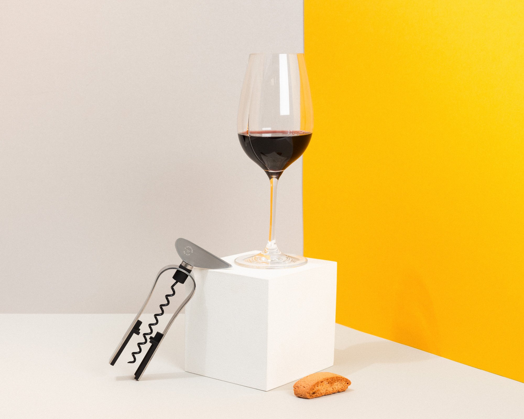 Tire-bouchon à vis sans fin Chic Monsieur avec un verre à vin L'Exploreur Oenologie 