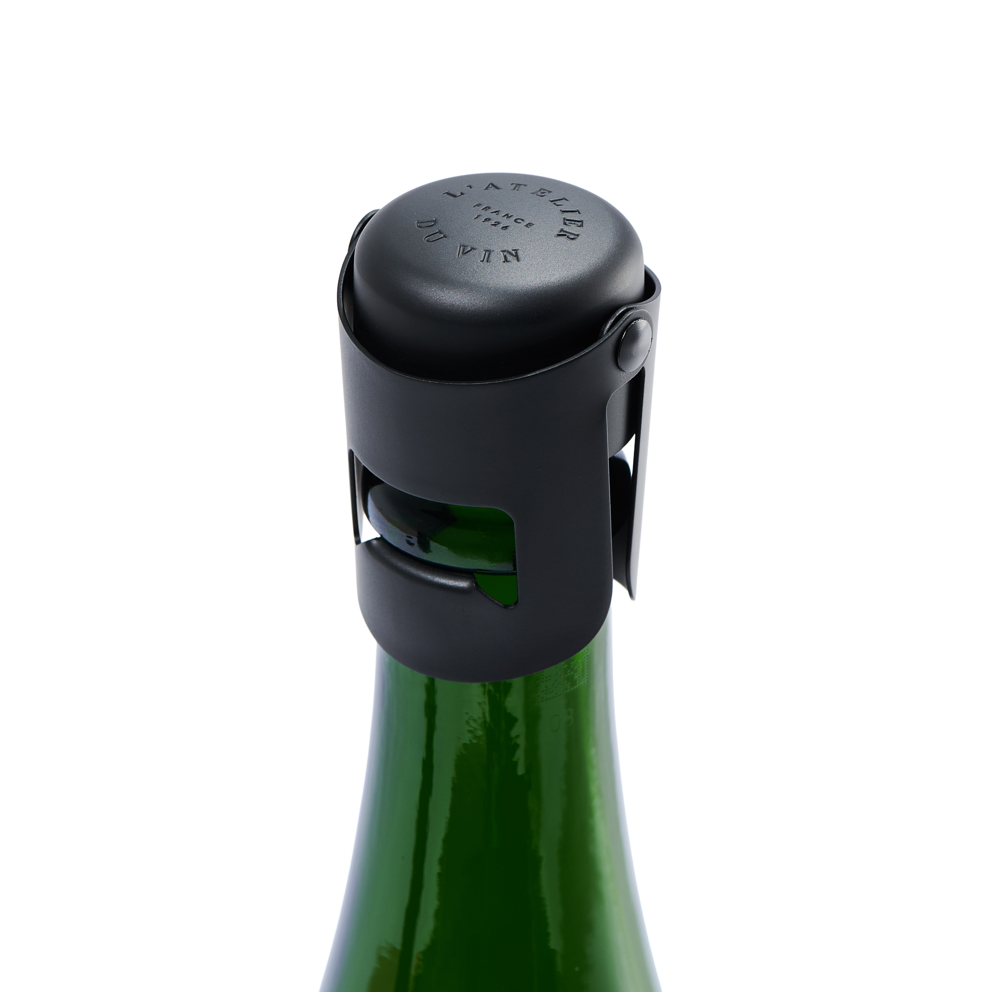 Bouchon de préservation du champagne sur une bouteille