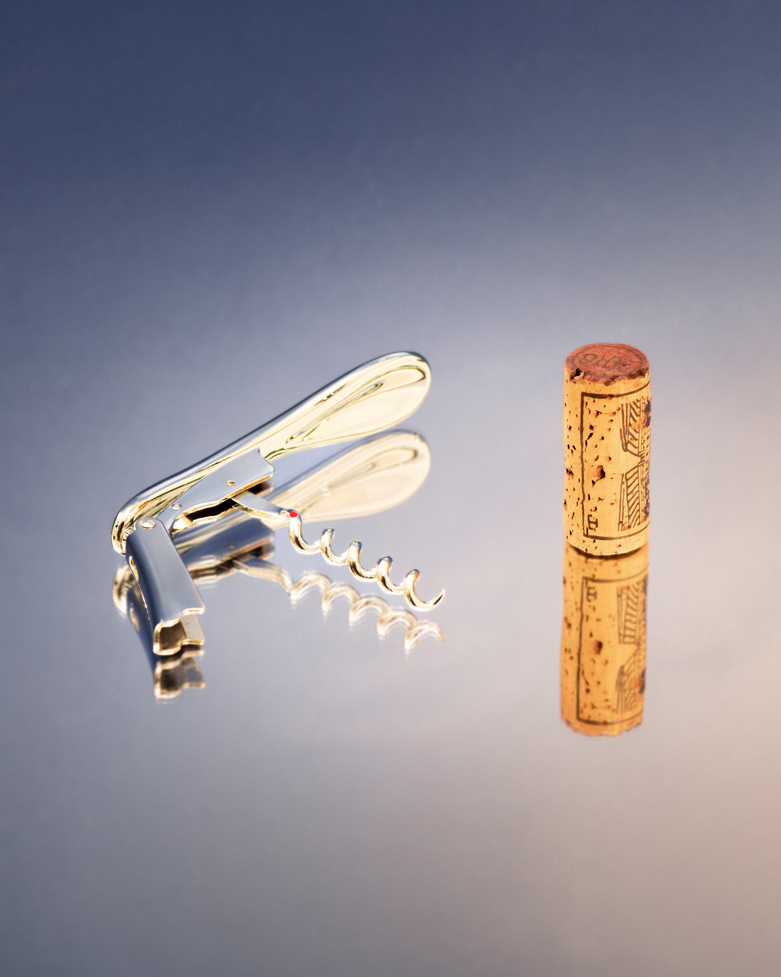 Tire-bouchon sommelier Le Garçon avec un bouchon de vin