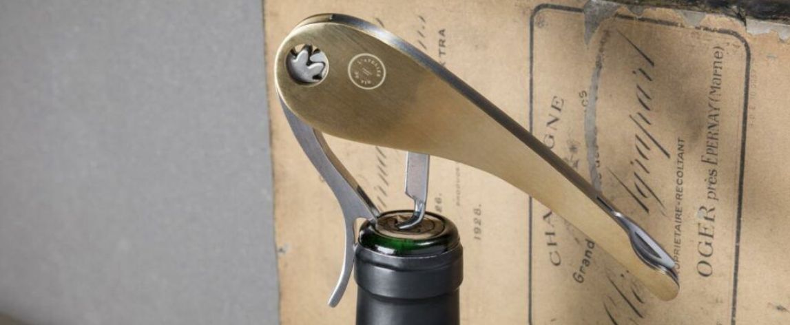 How to Use a Corkscrew