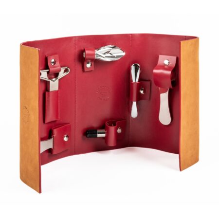 Trousse en cuir avec accessoires pour le vin