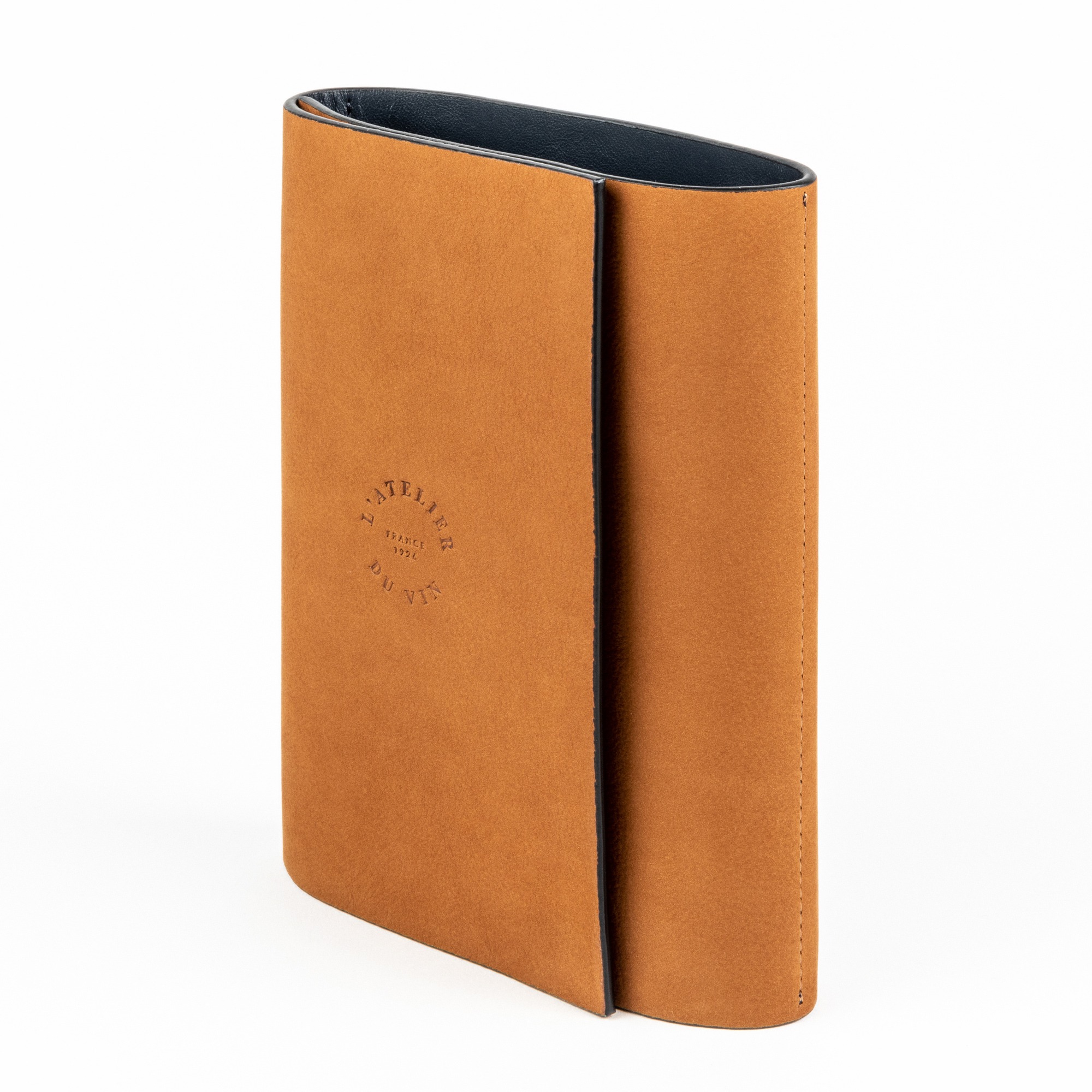 Leather pouch from the Nomad Collection wine accessories collection