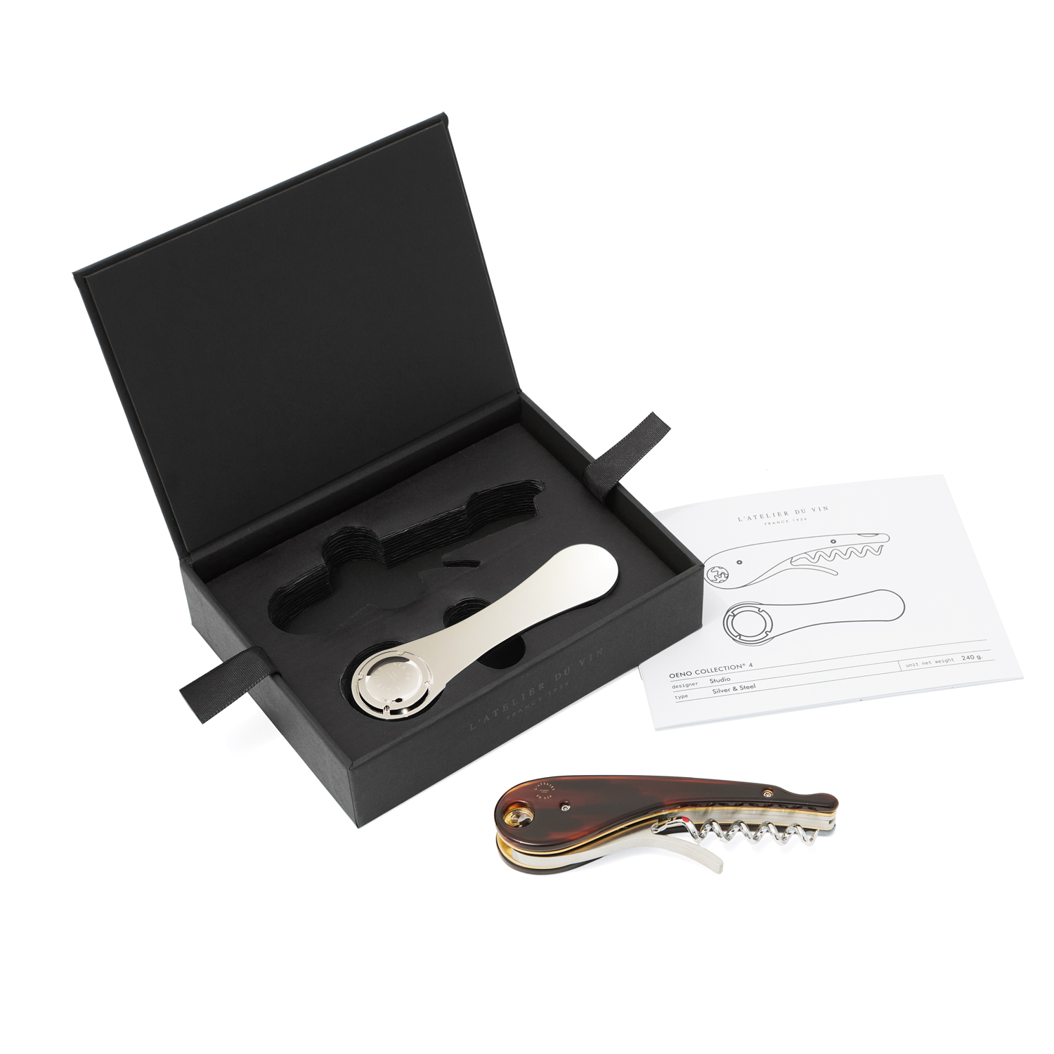 Oeno Collection® 4 de L’Atelier du Vin dans son coffret ouvert, comprenant un tire-bouchon sommelier et un coupe-capsule haut de gamme dédiés à la dégustation du vin.