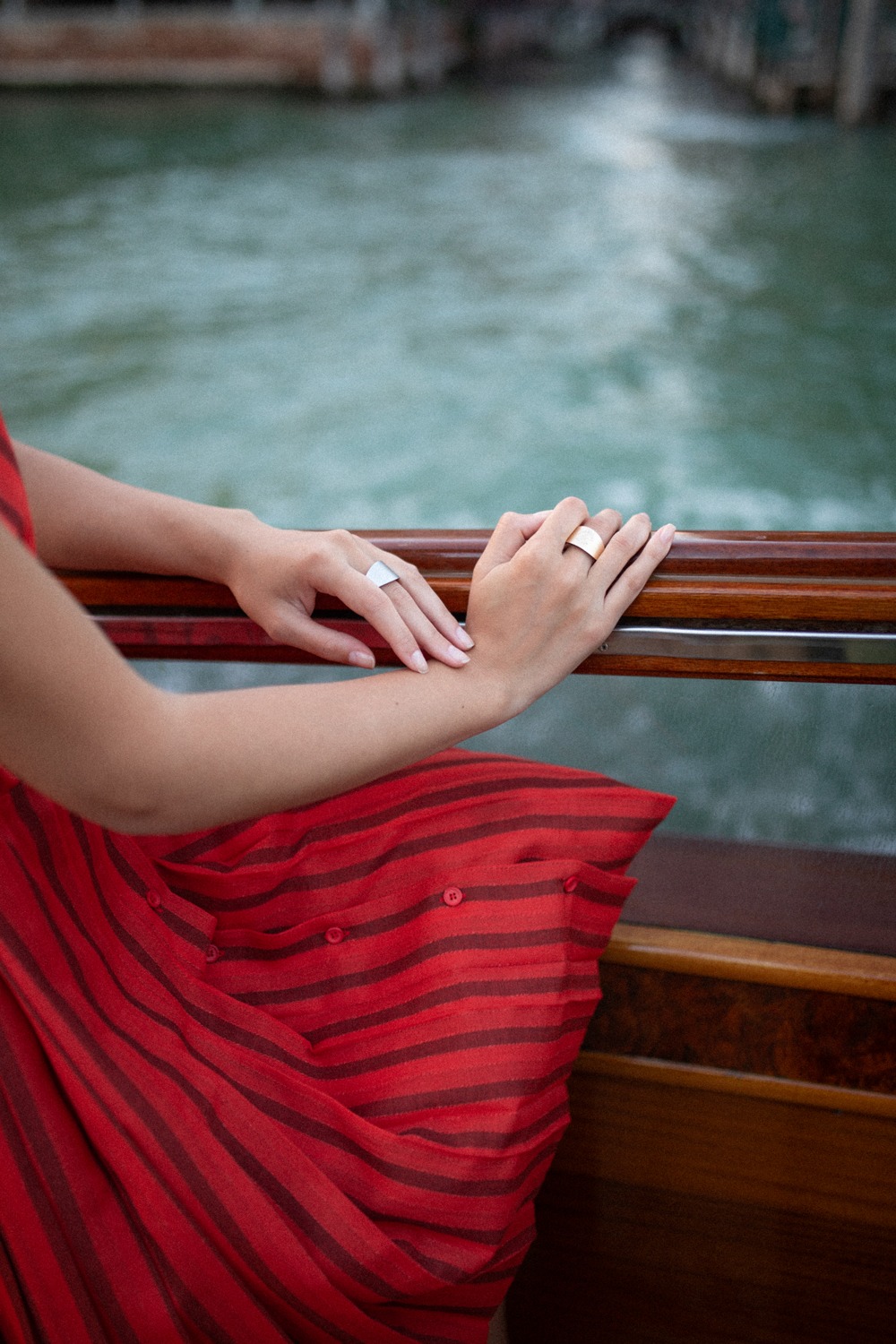 Anneaux anti-gouttes d'une élégance rare